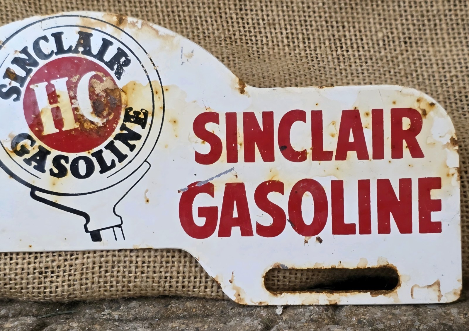 VINTAGE SINCLAIR GASOLINE LICENSE PLATE TOPPER 11" X 4.5"