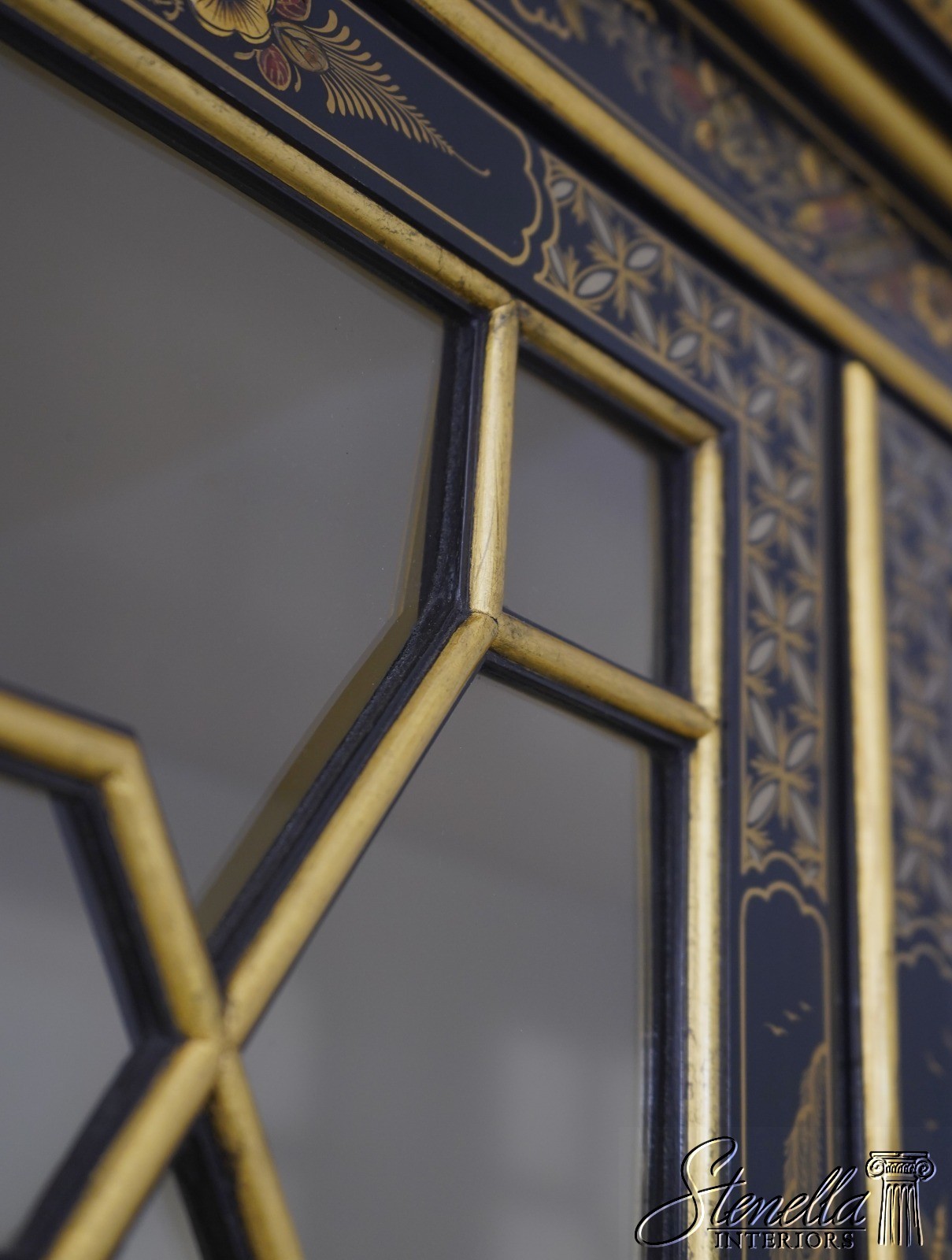 L71522: S. HILLIE English Made Chinoiserie Breakfront Bookcase