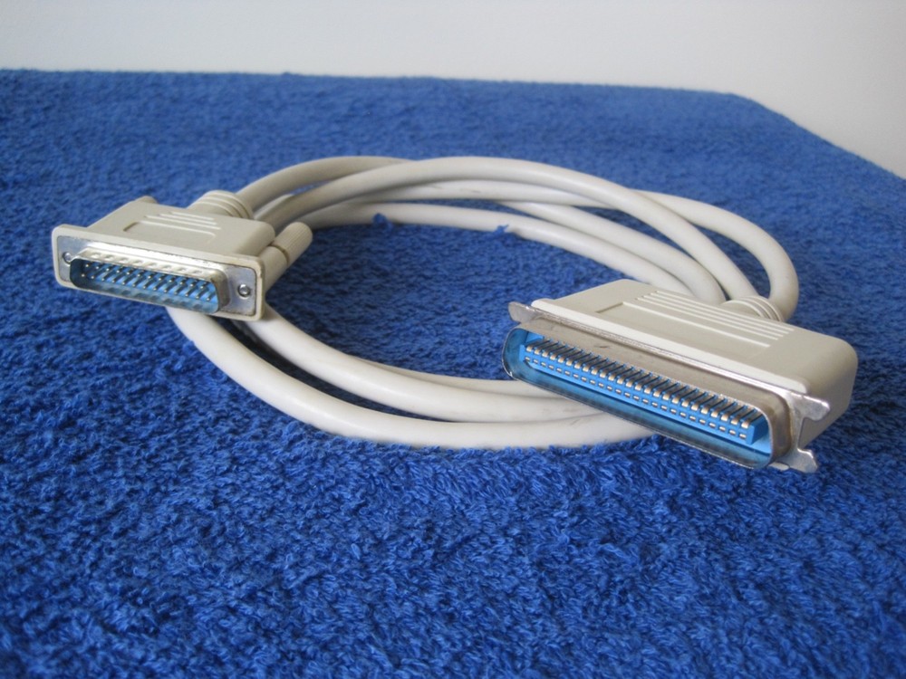 Generic External SCSI Data Cable | DB 25 to Centronics Connectors | 6'