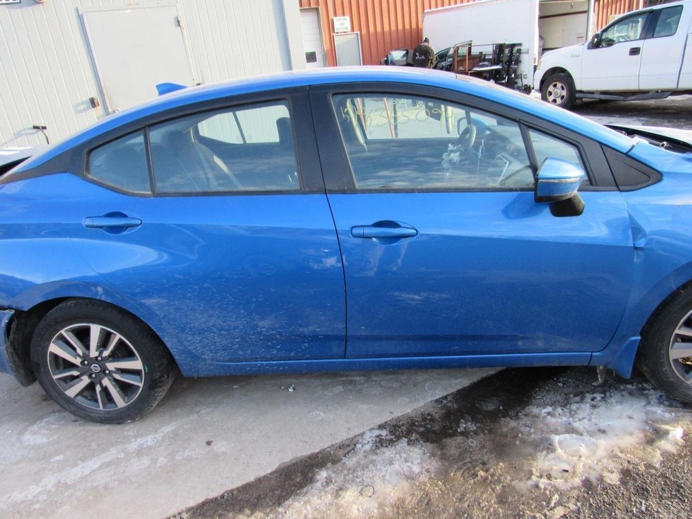 VERSA 2020 Glove Box 1020448