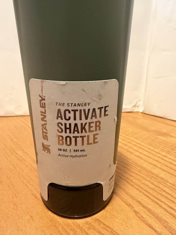 Stanley Activate Shaker Bottle 20 (Cover is missing)