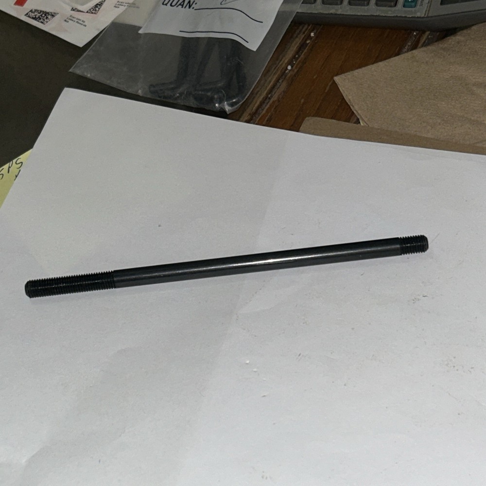 984631 Upper Support Roller Shaft