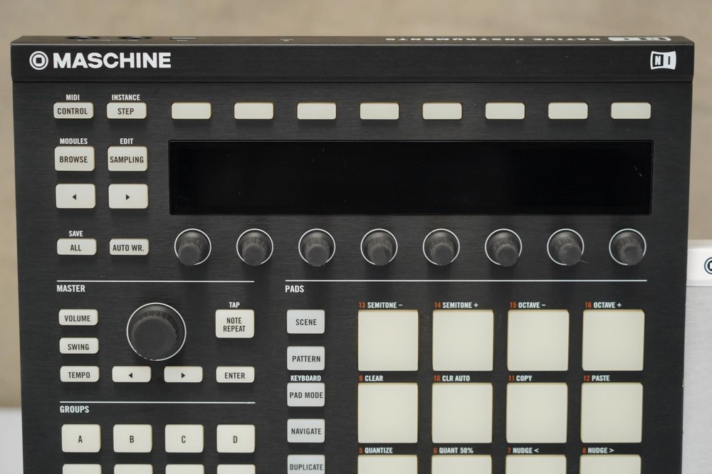 Native Instruments Maschine Mk2 & Maschine Mikro Mk2 Controllers #56170