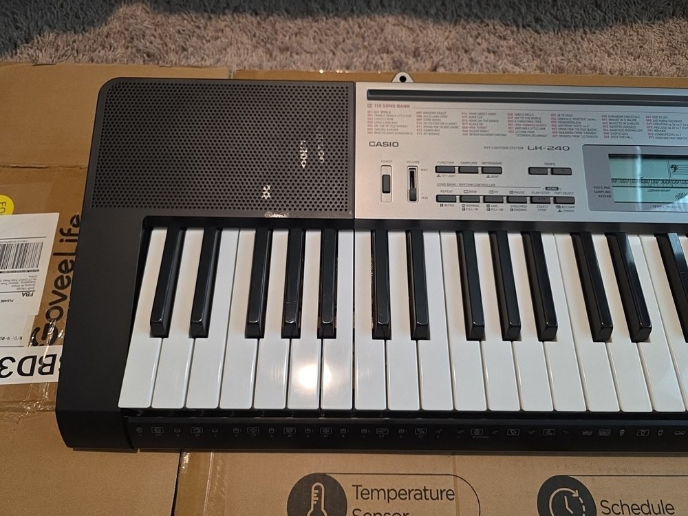 Casio LK-240 Keyboard Piano Digital
