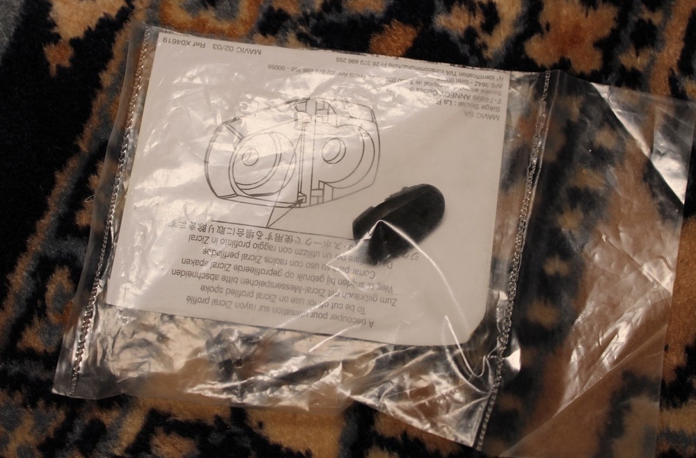 NEW - Mavic Cycling Computer Sensor Magnet Universal - M40540