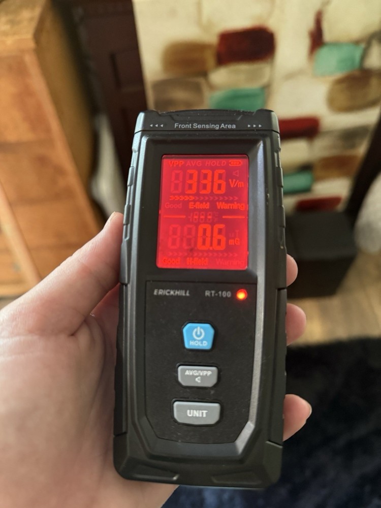 ERICKHILL EMF Meter LCD Digital Electromagnetic Field Radiation Smart Detector