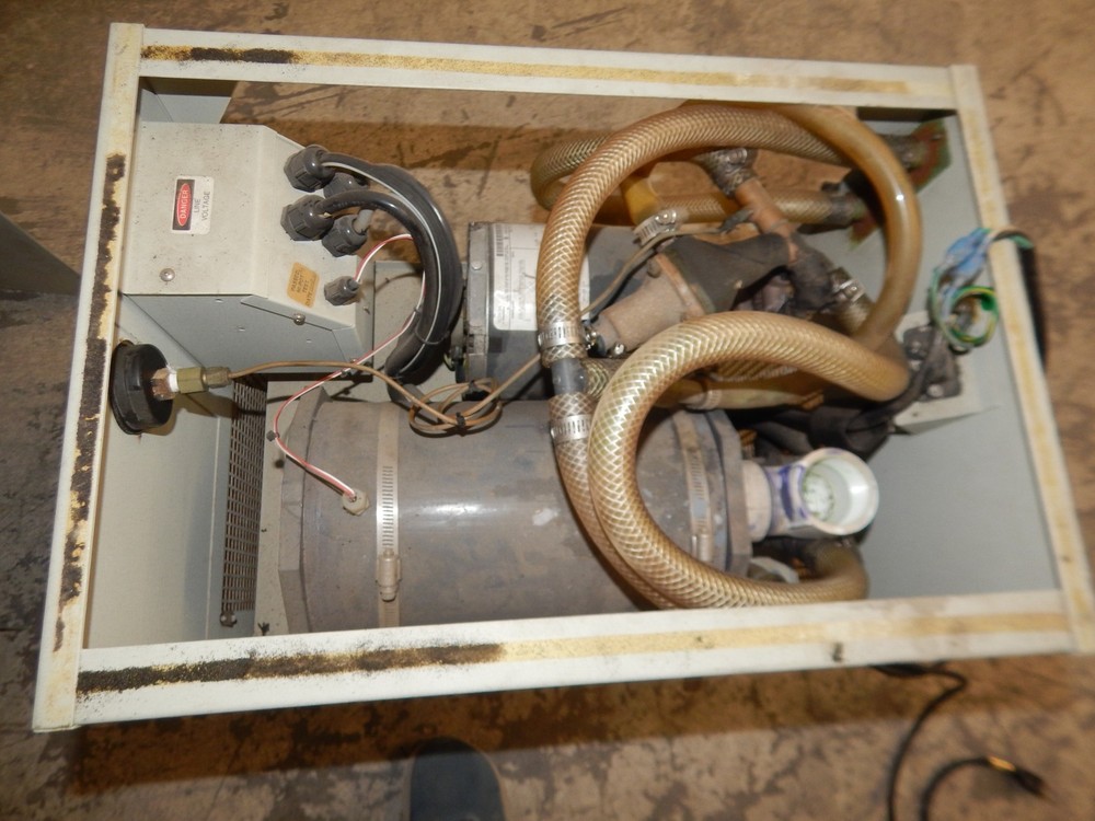 NESLAB CFT-33 REFRIGERATED RECIRCULATING CHILLER (#4575)