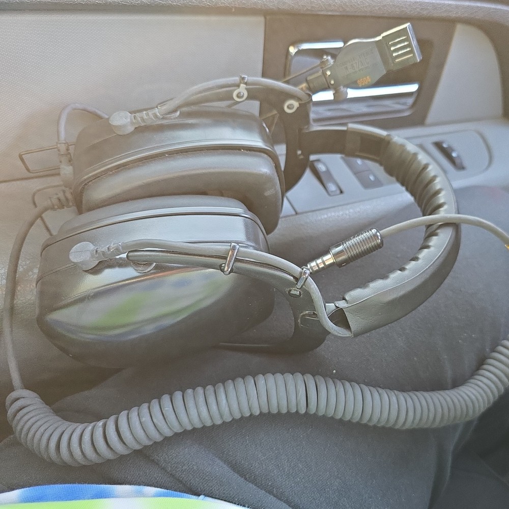 Astrocom Electronics Microphone Dynamic M-87/AIC DYNAMIC Aviation Headset parts