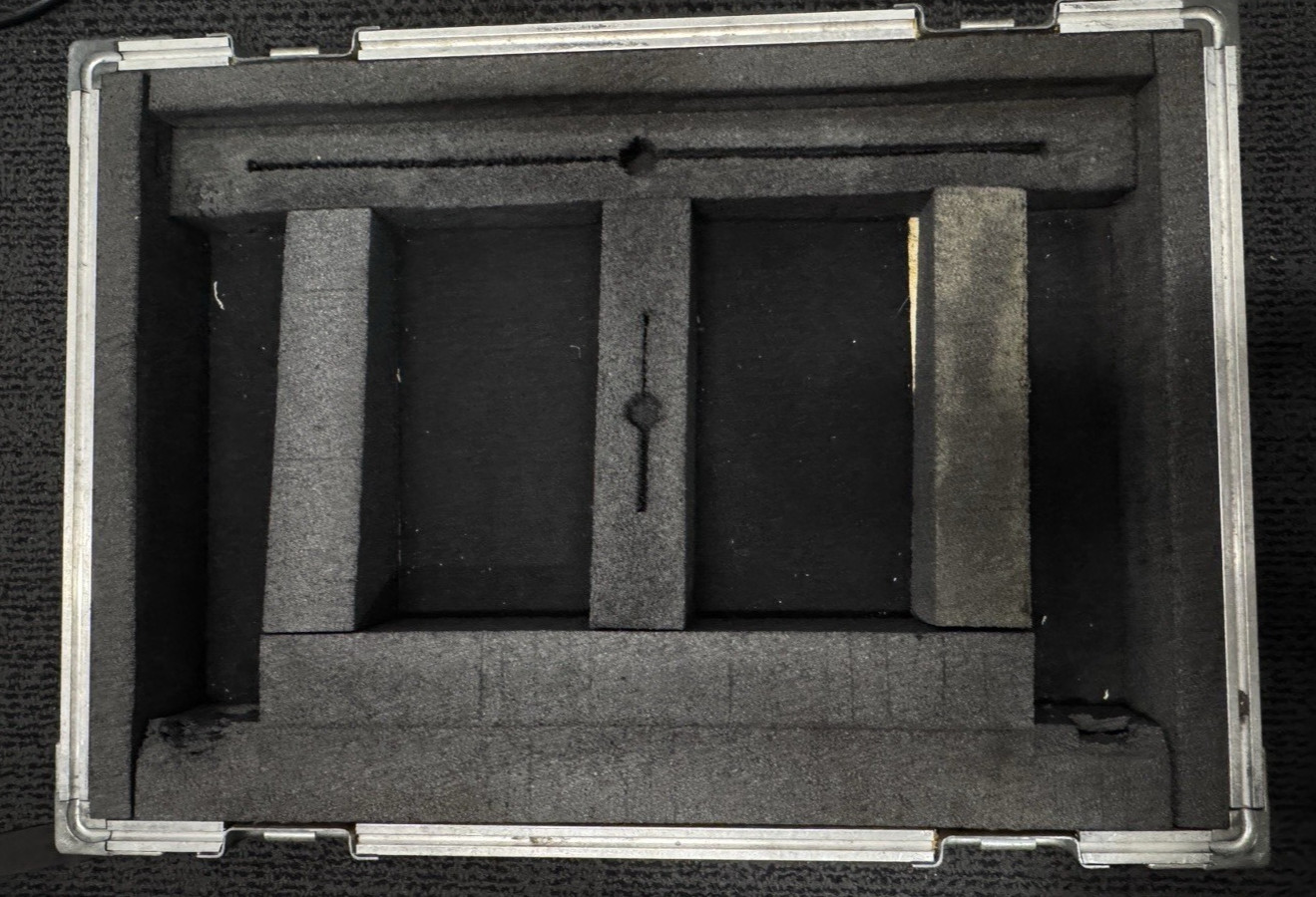 ChamSys QuickQ 20 DMX Lighting Console Flight Case WiFi HDMI Out RDM sACN MIDI