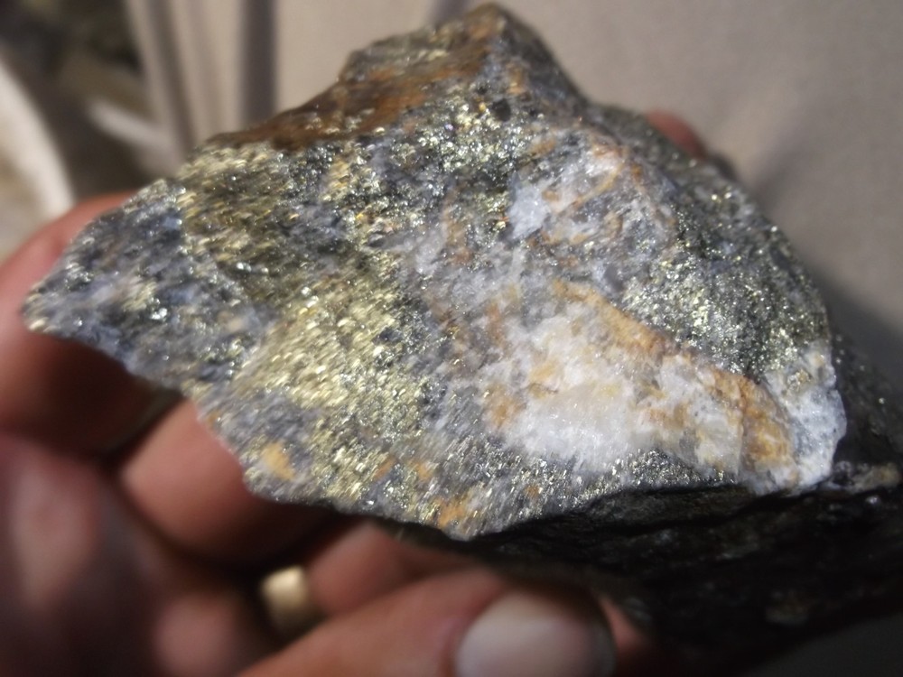 Gold, silver, copper, 318 grams samples ,ore high grade .