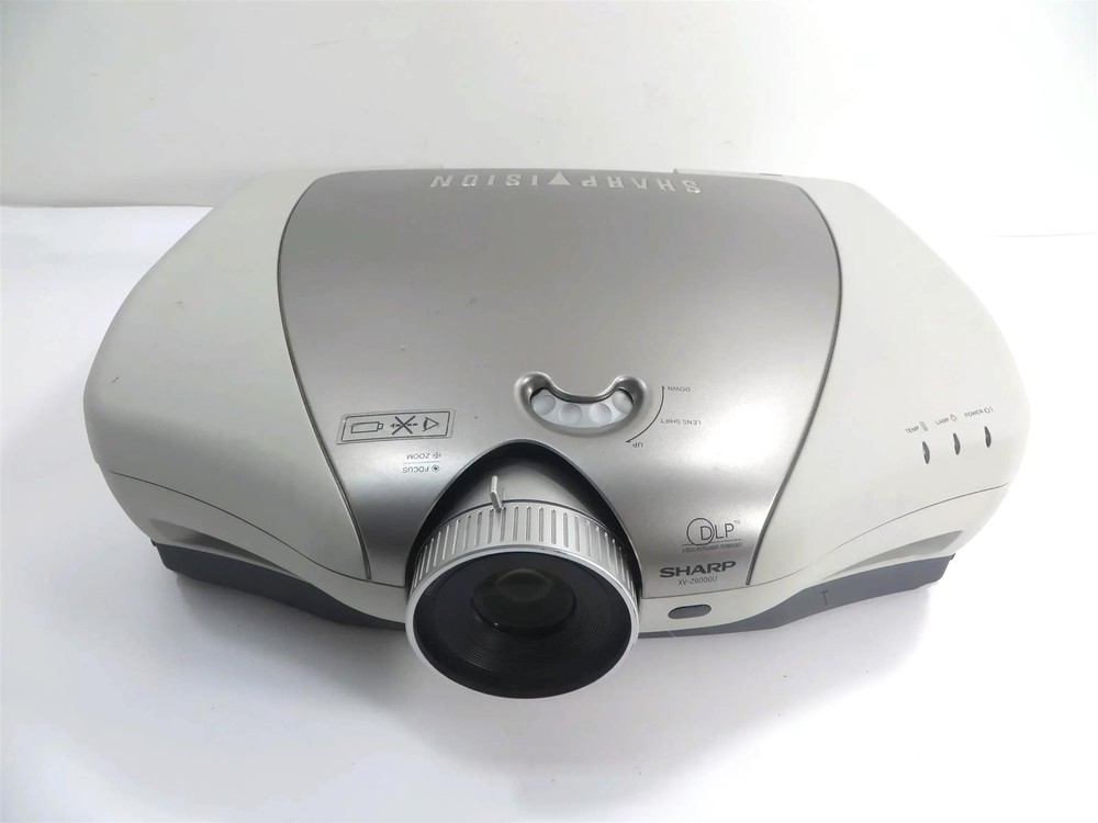 Sharp Vision XV-Z9000U DLP Projector