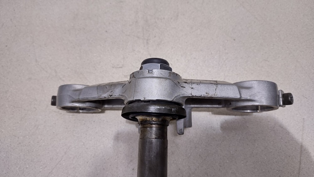 1993 Honda CBR1000F Triple Tree Fork Clamps