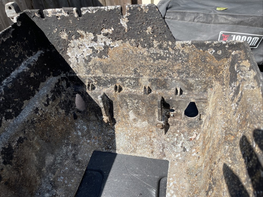 WEBER GENESIS Cook box Lower Assembly