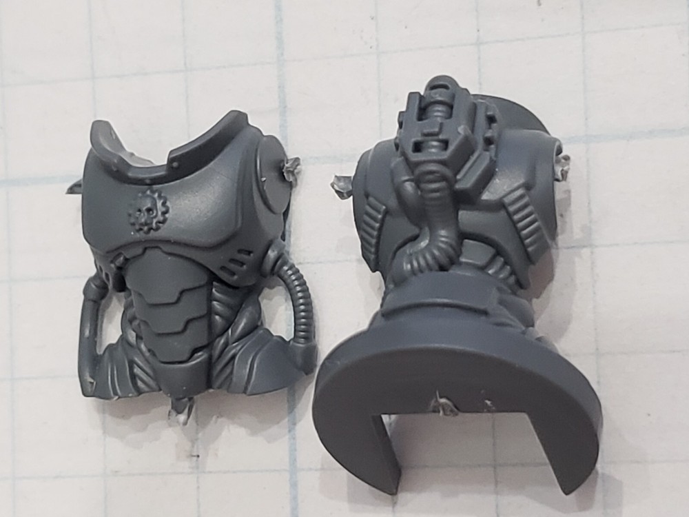 40k Space Marine Bits Repulsor Executioner Techmarine Gunner Armored Torso #140