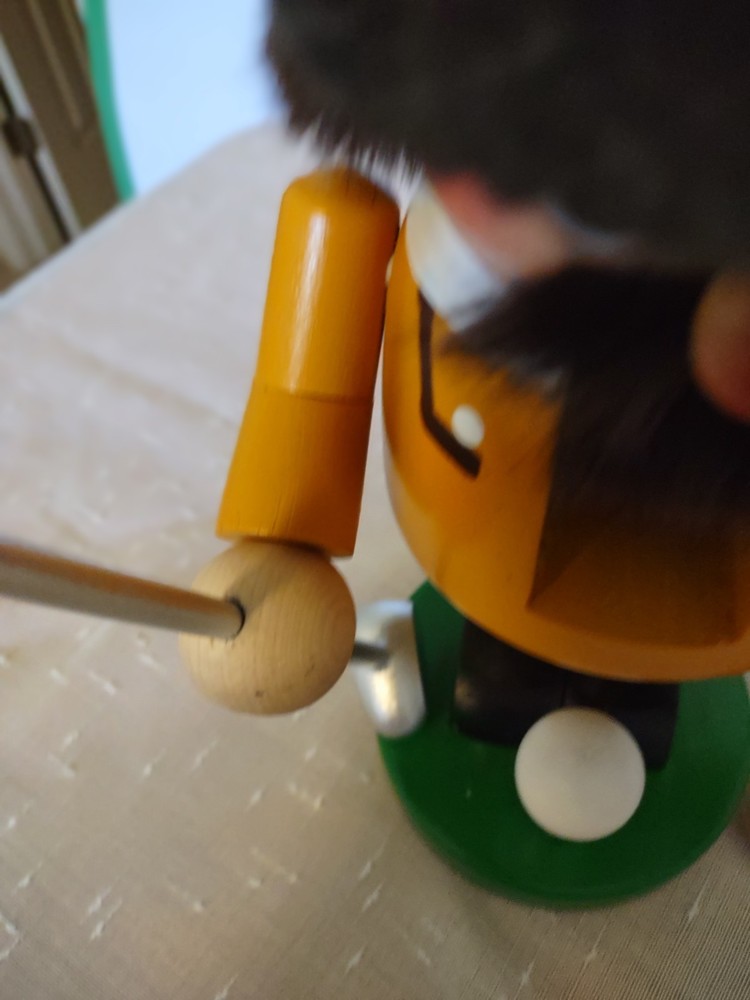 Steinbach Original Nutcracker Golfer Made in Germany 9.5"