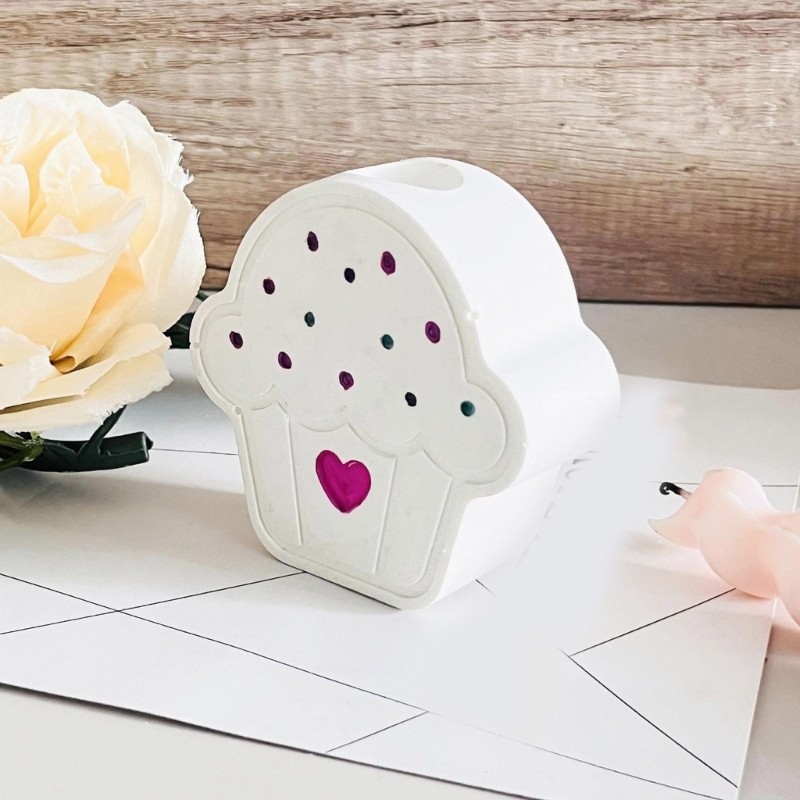 Versatile Silicone Mold For Individualized Heart Cup cake Holder Projects