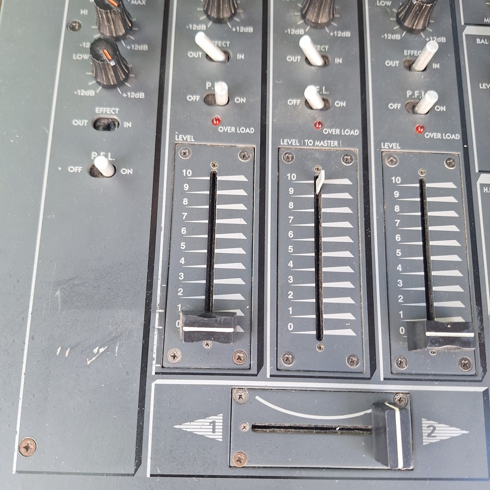 Vestax PMC-17A mixer Read DESCRIPTION