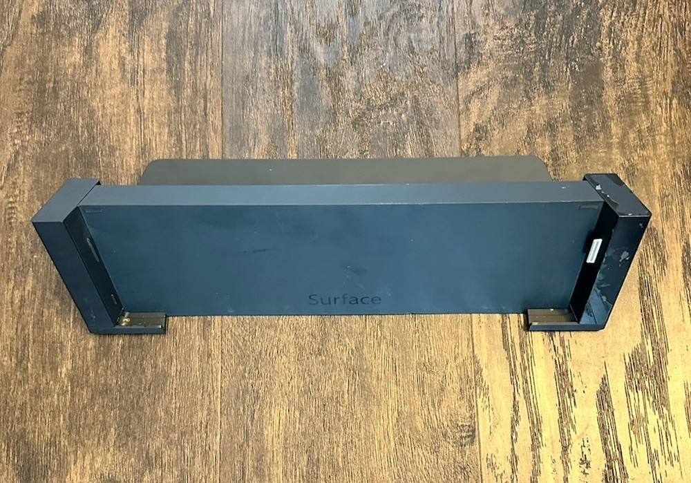 Microsoft Surface Pro 3 (1664) USB 3.0 Docking Station -No Power Adapter