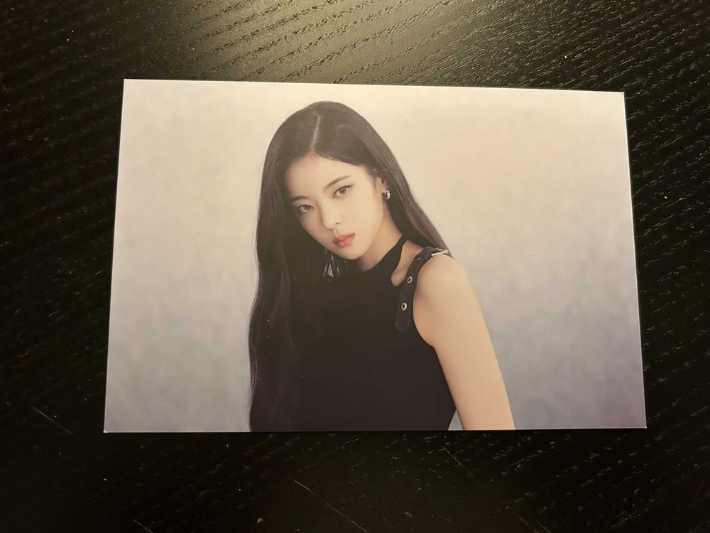ITZY Cheshire Lia Target Exclusive Postcard