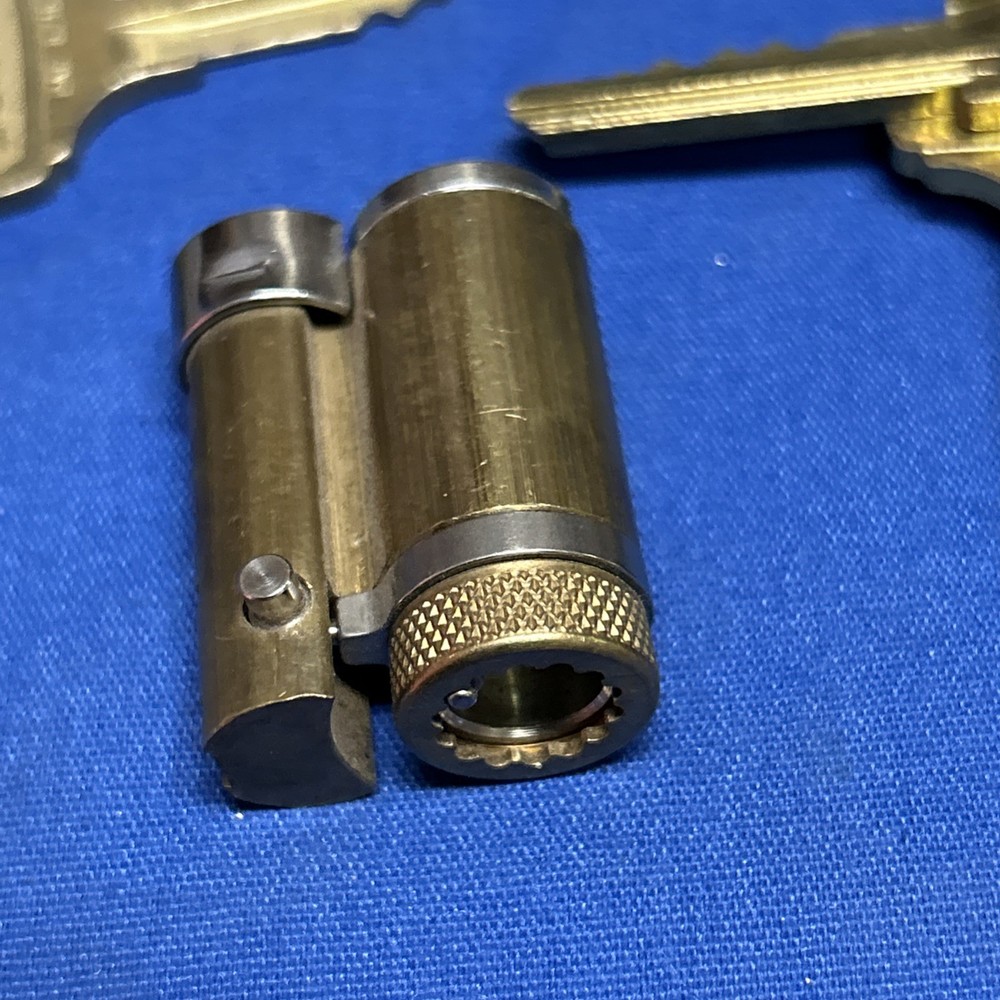 New Schlage Silver interchangeable core with 3 C123 keys one is control