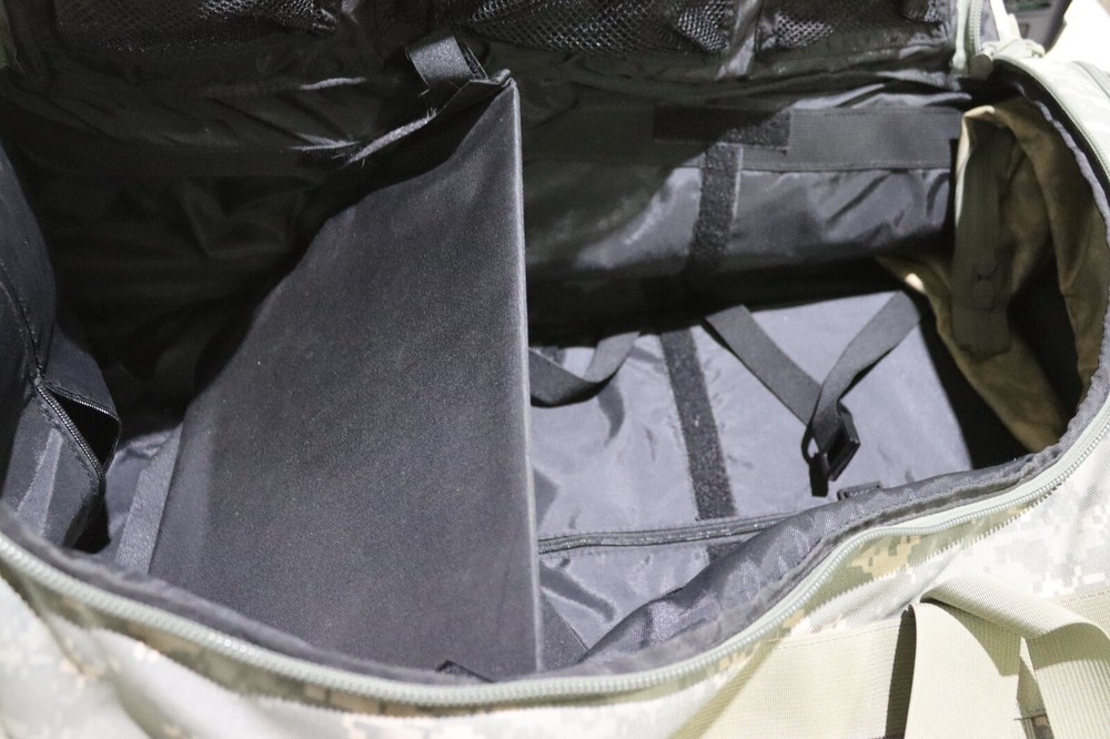 Thin Air Gear Defender Deployment Rolling Duffle Bag Backpack CAMO