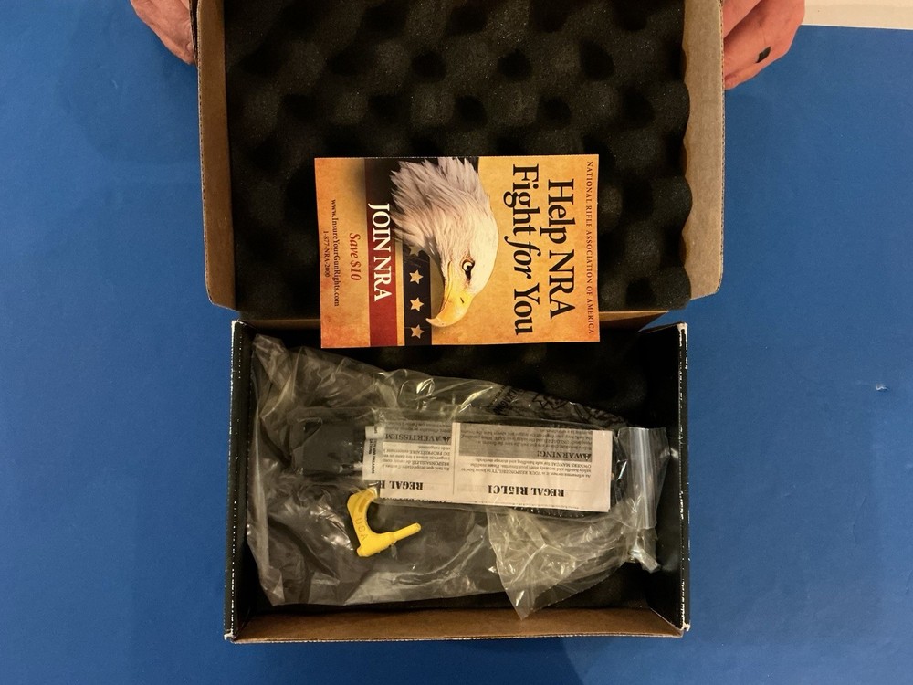 Sig Sauer E2022-9-B Nitron Box With Lock