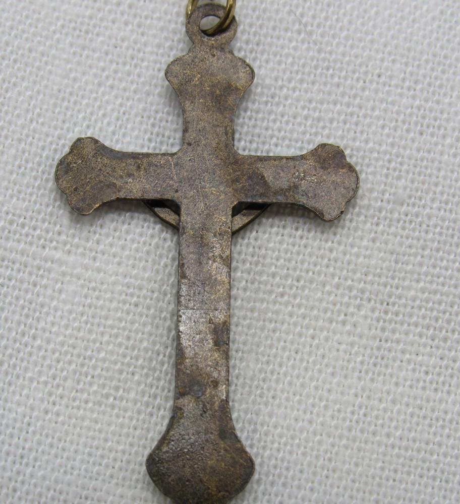 Vintage Rosary - Red Flat Plastic Bead with case - Preowned (19)