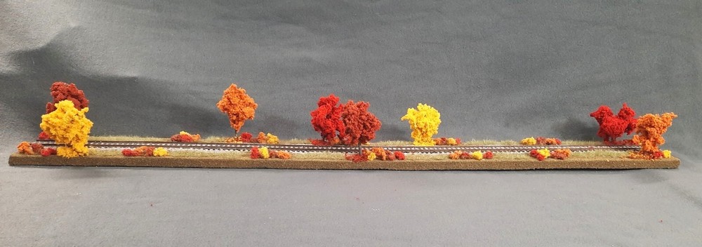 HO SCALE 36" SINGLE TRACK  DIORAMA TRAIN DISPLAY -"FALL FOILAGE SCENE"