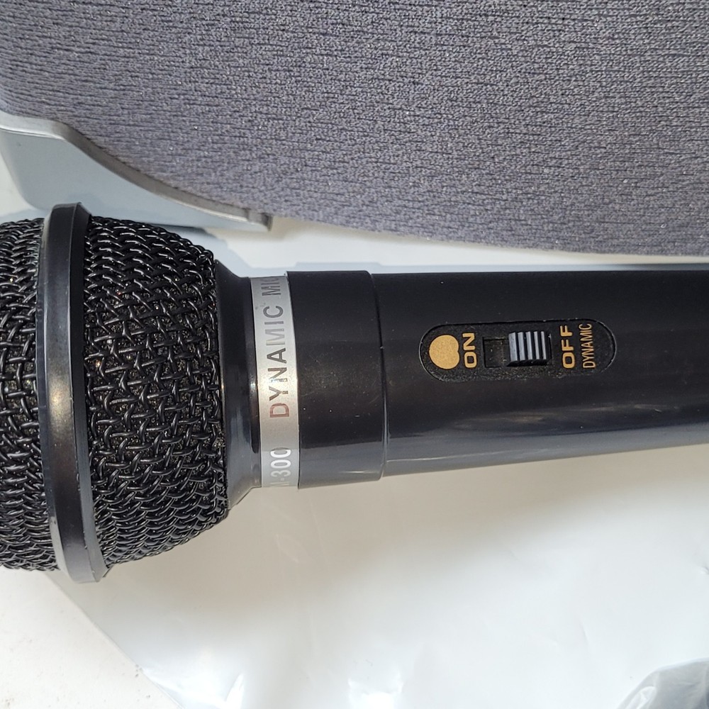 Karaoke Cd Graphics Player WK-021 In Box