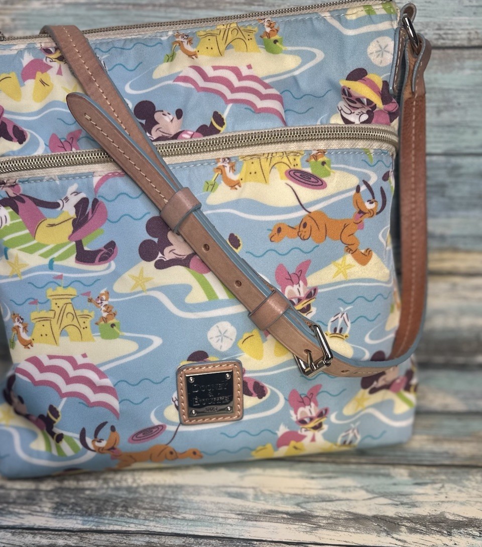 Disney x Dooney & Bourke Beach Nylon Letter Carrier Mickey PreOwned w/Tags