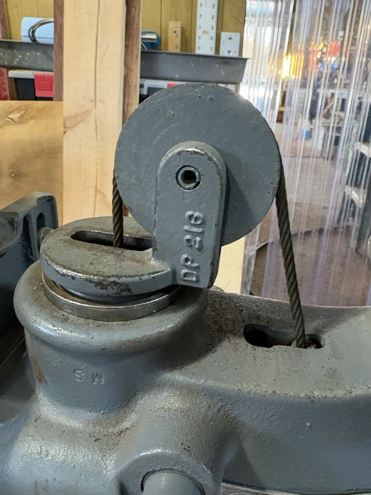 Vintage Delta DP 220 Table / Bench Mount Drill Press