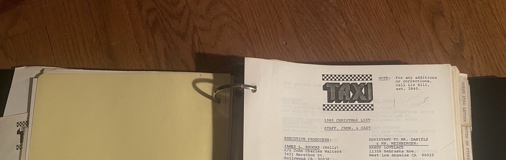 TAXI sitcom 1981 PRODUCTION BINDER Paramount Studios Casting, Scripts, Revisions