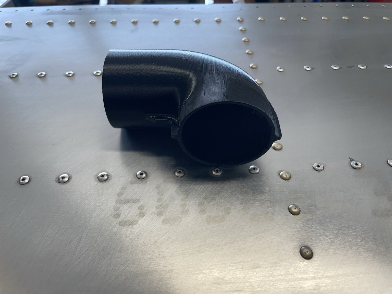 ✈️ CESSNA PN: 0522200-1 ; 150 , 152 , 172 , 182 , 210 CABIN AIR ELBOW FITTING