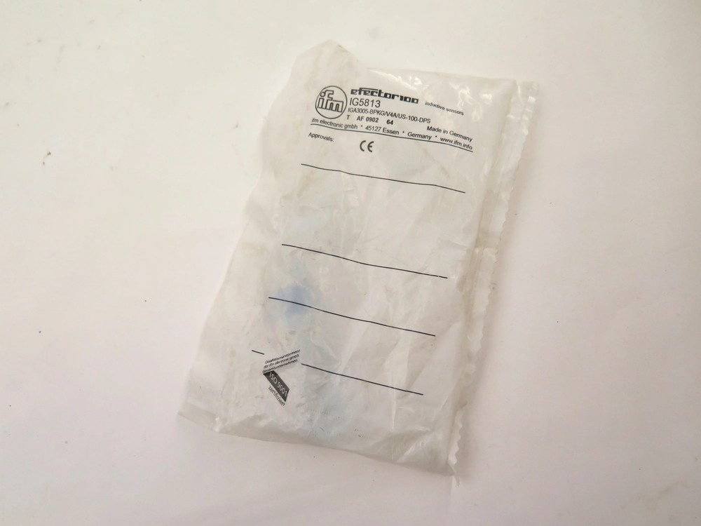 IFM IG5813 Photoelectric Sensor / Switch