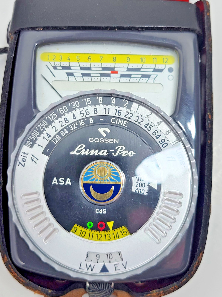 Gossen Luna-Pro Light Meter With Leather Case Made In Germany - Untested