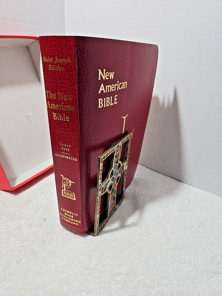 NEW AMERICAN BIBLE SAINT JOSEPH EDITION Large Type, Open Box