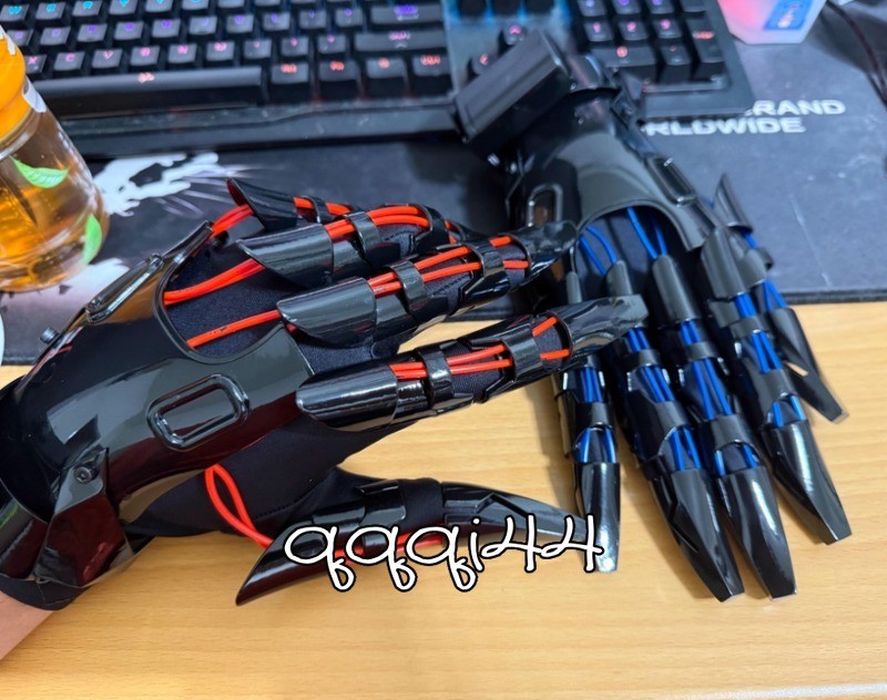 Cyberpunk Knight LED Luminous Arm Armor Resin Mechanical Accessory Cosplay Props