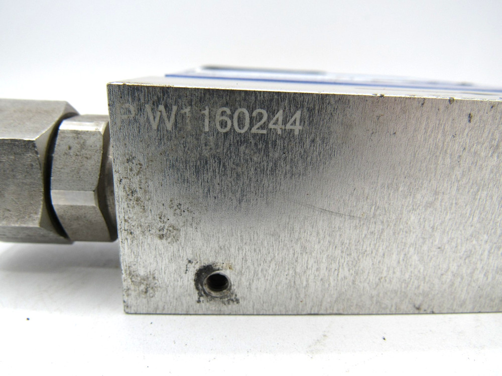 Bronkhorst M+W Instruments Mass-Stream Mass Flow Meter/Controller