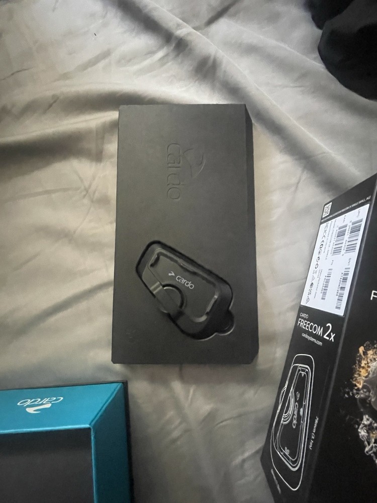 Cardo Freecom 2x | Bluetooth Intercom | IN BOX | JBL Speakers | Single Pack