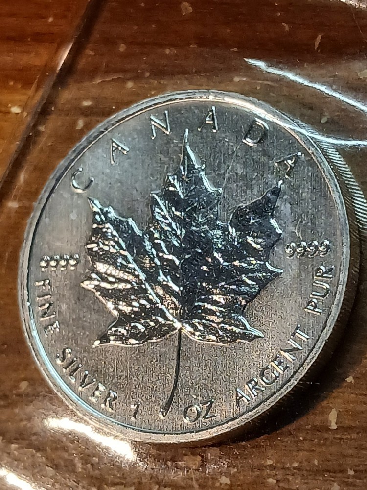 2012 Canada Silver Maple Leaf