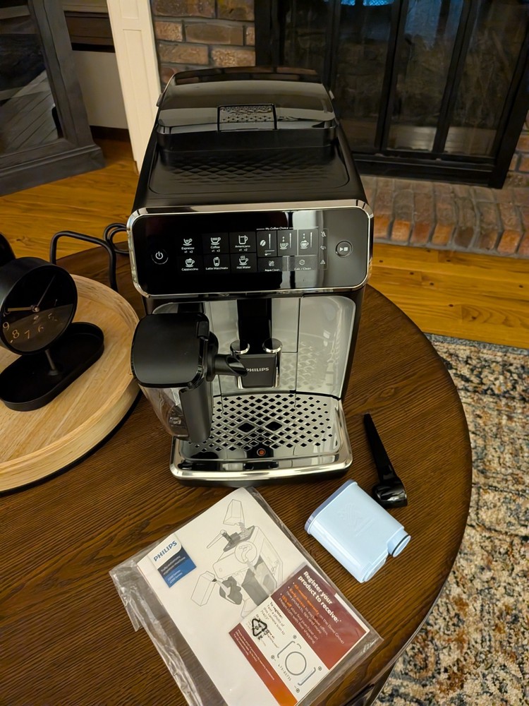 Philips 3200 Series LatteGo Automatic Espresso Machine - Black