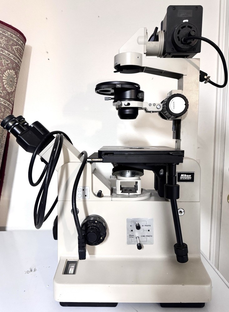 Nikon Diaphot Inverted Phase Contrast Microscope With 3 Objectives