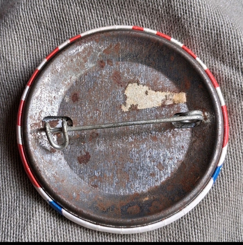 2 Operation Desert Storm Pins 1991