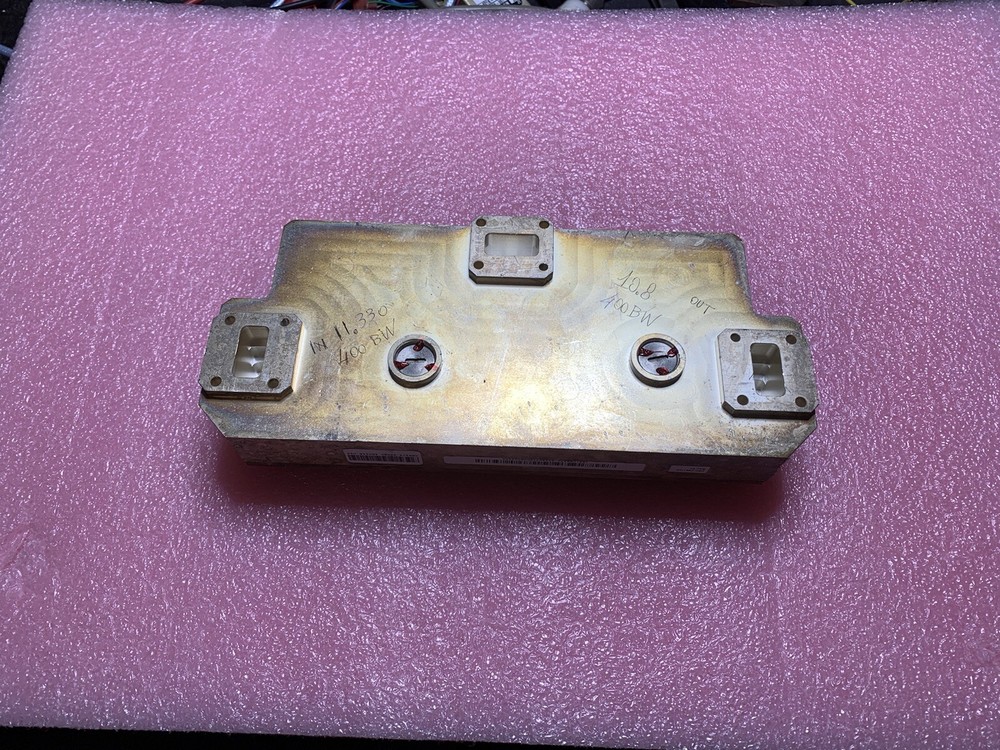 RF MICROWAVE FILTER 10.8Ghz With Duplex Isolator 11.3 Ghz