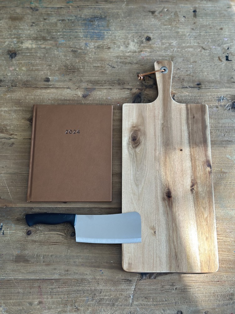 Assorted gift kit with different brands. Perfect for differente occasions.