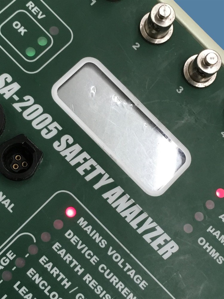 BC Biomedical SA-2005 Electrical Safety Analyzer | Powers On; Bad Screen