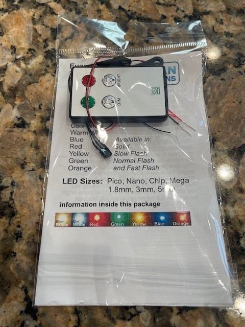 3V DC Power Supply and Remote Control(HO Model Railroader)