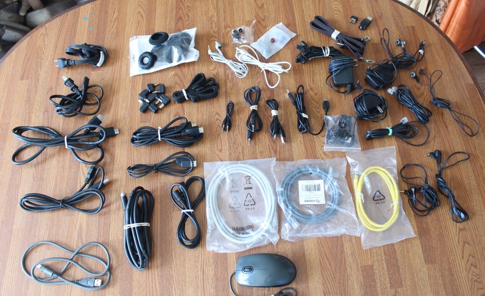 Lot Assorted Brand Cables Camera Cords USB Micro-USB AV Charging Adapters Mouse