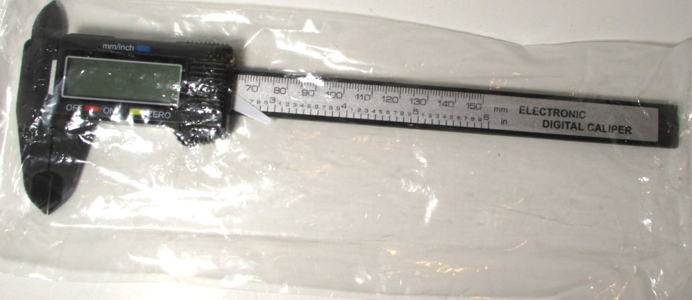 Electronic digital caliper digital display battery operated