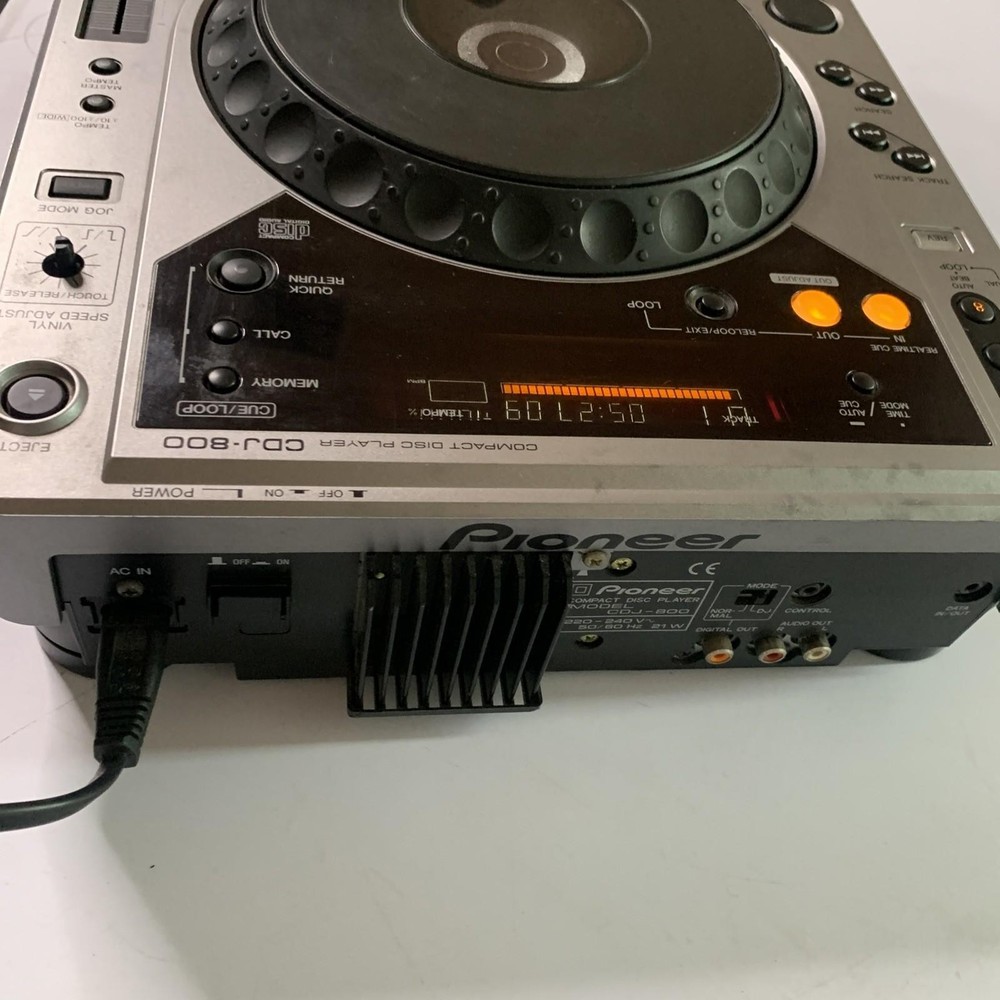 Pioneer CDJ-800 CD Disc Player Digital Turntable